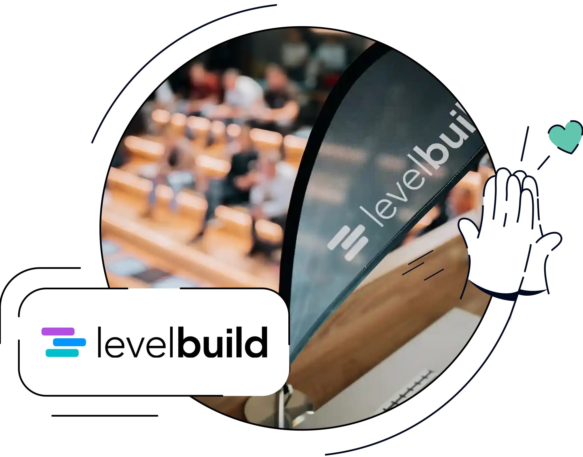 Kombination aus dem levelbuild-Logo und einer kleinen Tisch-Beachflag mit dem levelbuild-Logo in einem Eventraum.